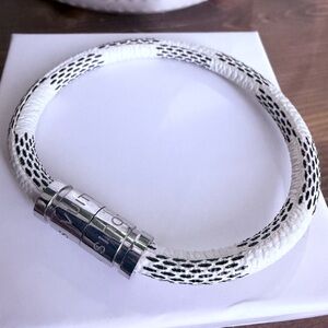 Small white bracelet